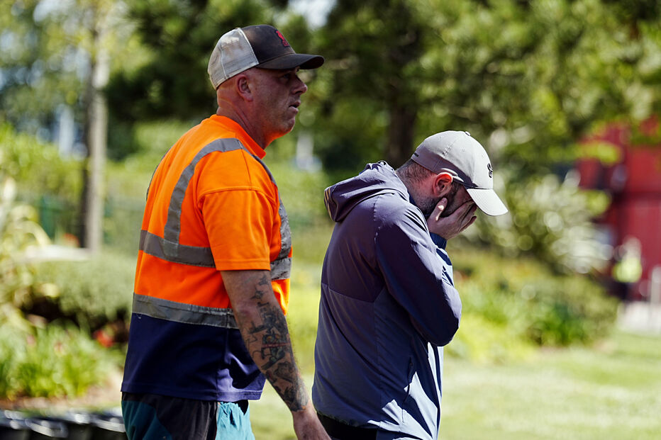 Homenagem a Diogo Costa em Liverpool com lágrimas e cachecóis