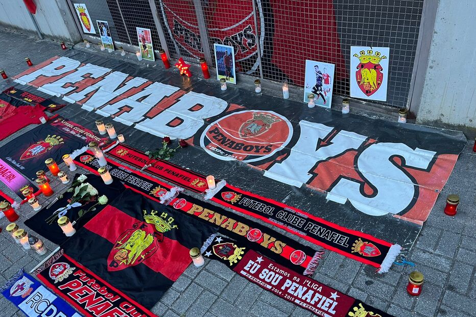 Homenagem a André Silva, jogador do Penafiel, junto ao estádio do clube