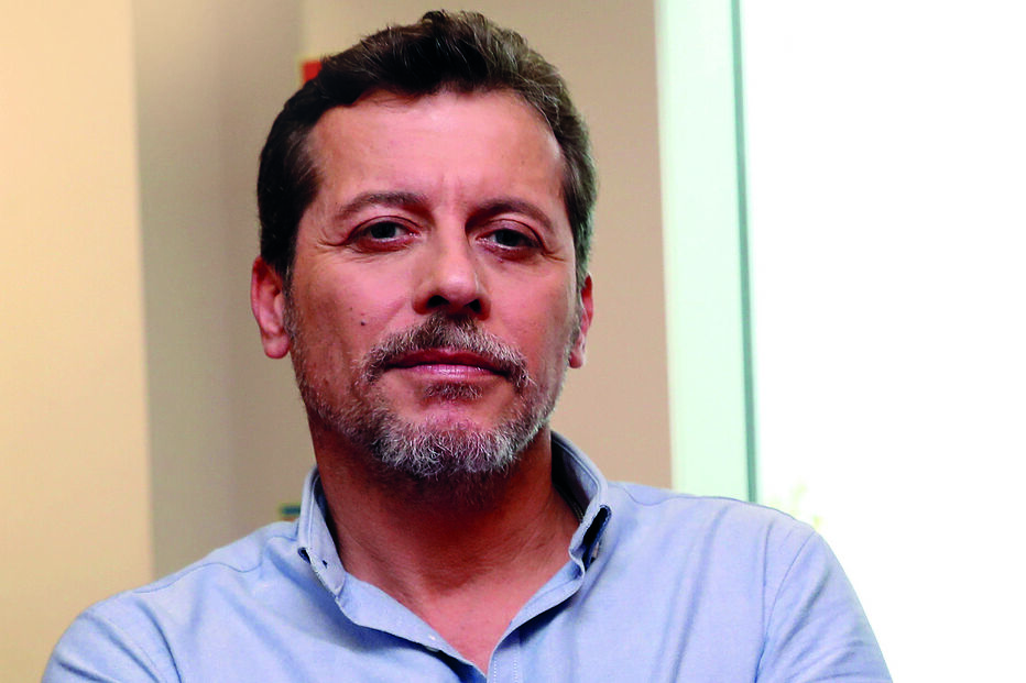 Ator António Pedro Cerdeira nega acusações de violência doméstica e pede julgamento