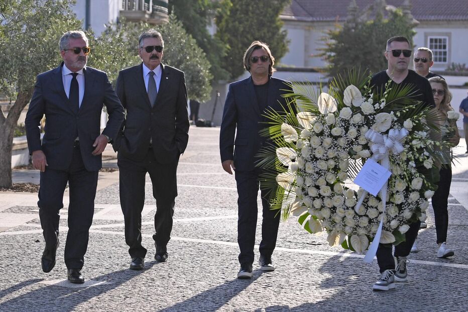 Toni e João Pinto marcam presença na homenagem a Diogo Jota.
