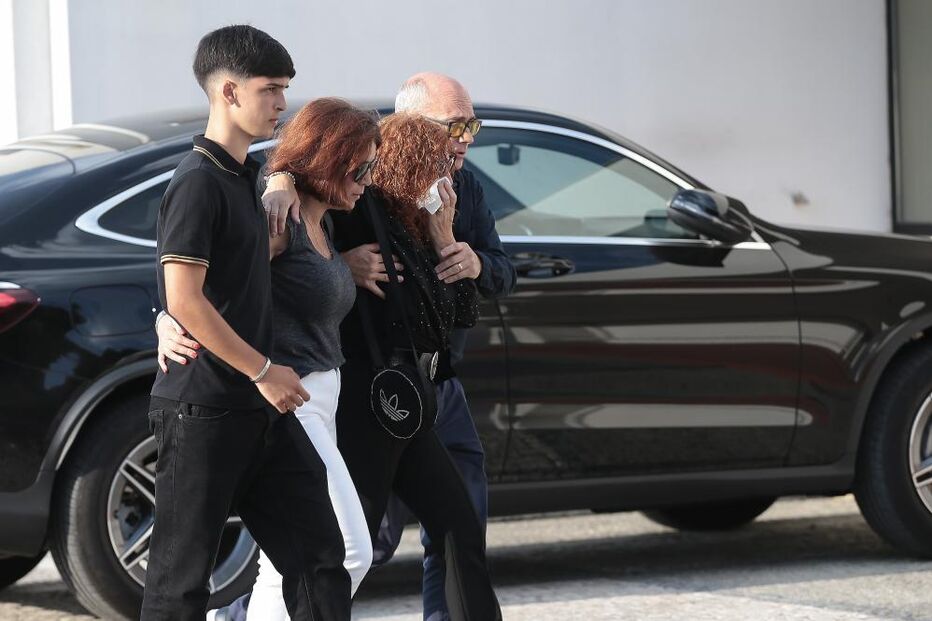 Pais de Diogo Jota e de André Silva chegam à Capela da Ressurreição  