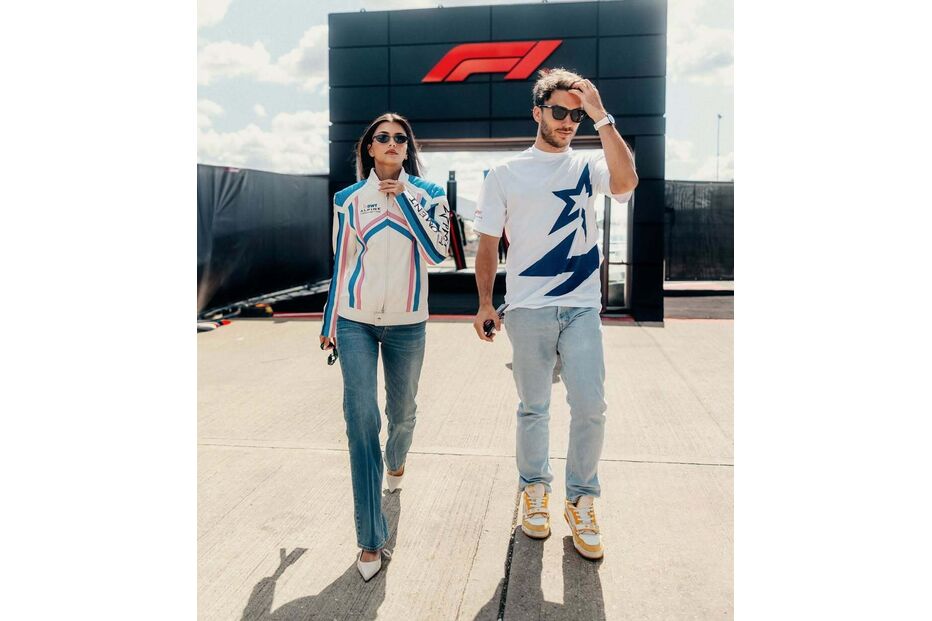 Kika apoia Pierre Gasly no Grande Prémio de Fórmula 1 em Silverstone