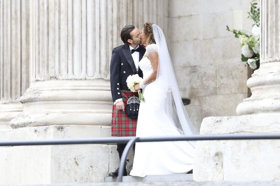 Mel B casou com Rory McPhee na Catedral de St Paul, em Londres, com a presença de celebridades