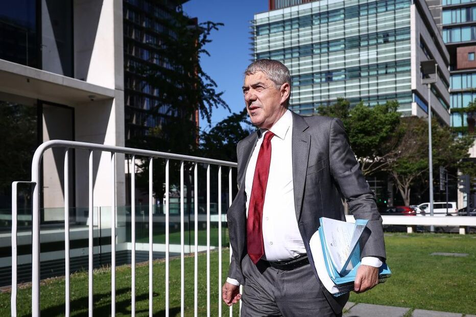 José Sócrates chega a tribunal