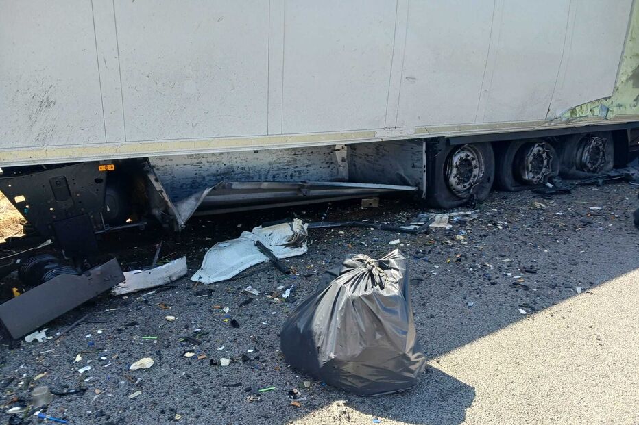 Despiste de camião na A1, em Coimbra, causa uma vítima mortal e condiciona trânsito