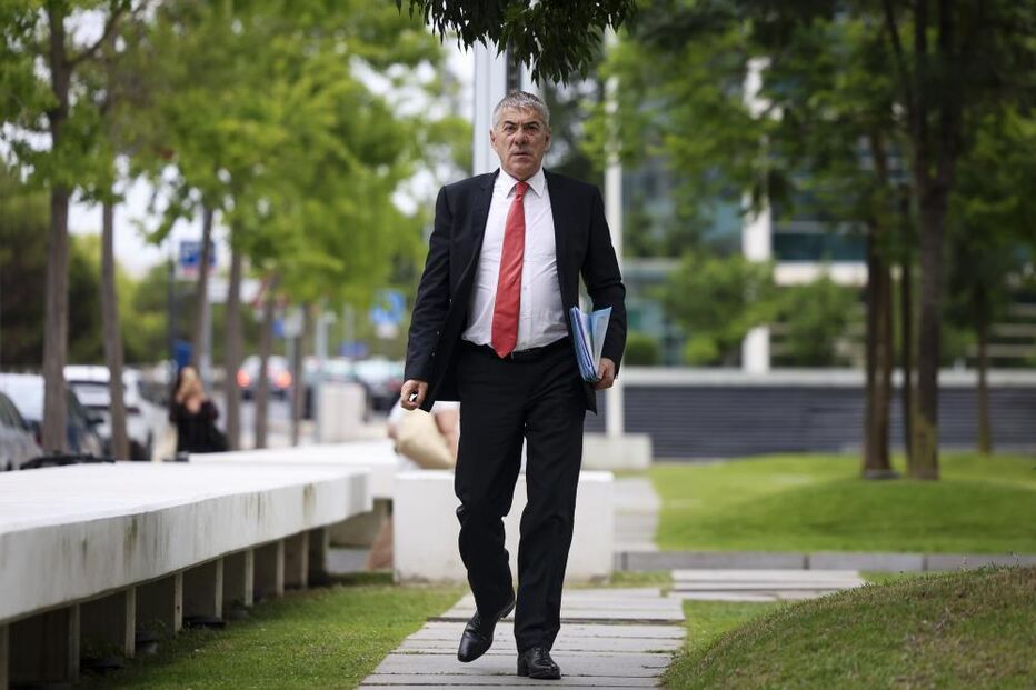 José Sócrates chega ao tribunal para a sessão da Operação Marquês