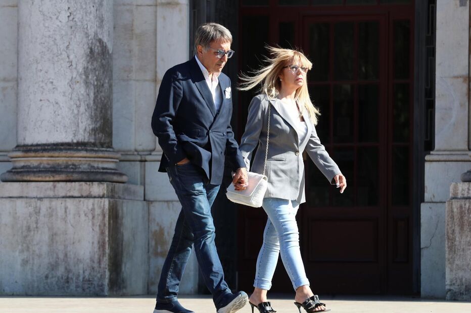 Cerimónias fúnebres de Luís Jardim na Basílica da Estrela com amigos e familiares