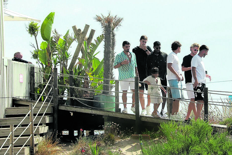 Capitães do Sporting almoçam na Margem Sul com Coates