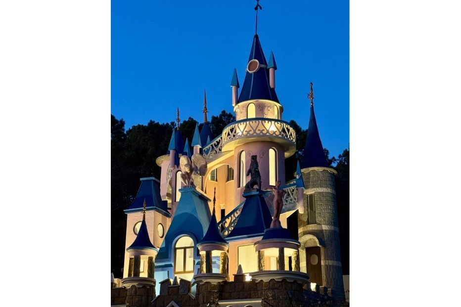 Castelo da Disney em Sintra à venda por 24 milhões de euros