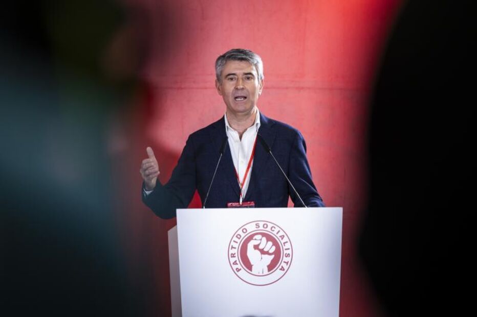 José Luís Carneiro aborda a descoordenação na emergência médica em Bombarral