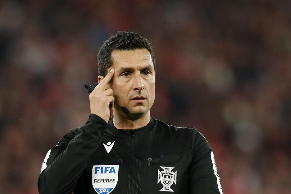 Árbitro Tiago Martins, do VAR, no centro da polémica após final da Taça de Portugal