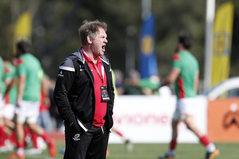 Selecionador Simon Mannix reconhece falta de preparação de Portugal após jogo com a Irlanda em Oeiras