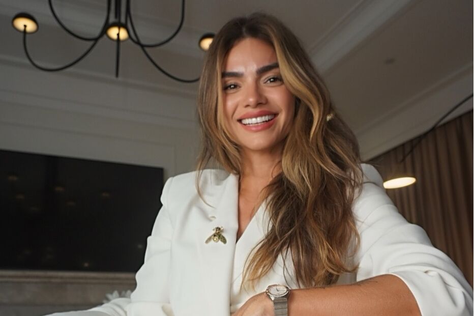 Kelly Key assume presidência de clube de futebol em Angola.
