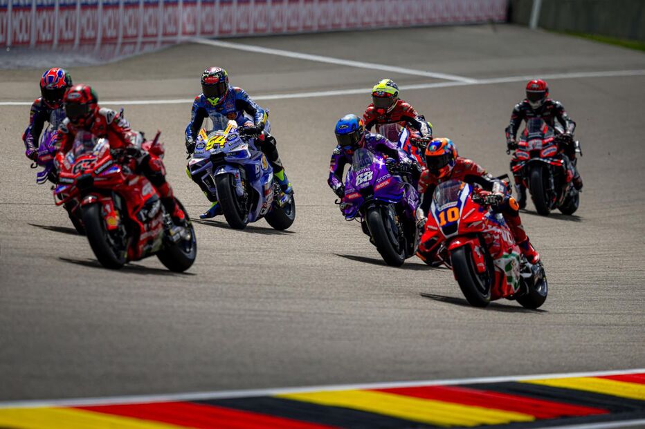 Miguel Oliveira lamenta queda no GP da Alemanha após largada, em Sachsenring