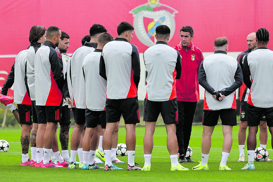 Bruno Lage aguarda definições sobre quem entra e quem sai