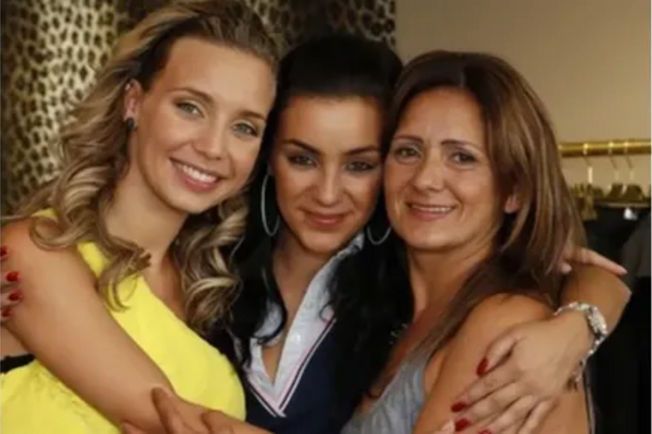 Luiza Abreu revela expulsão de Luciana Abreu e da mãe de casa