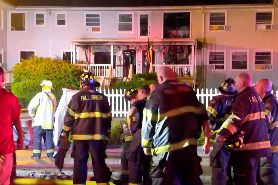 Incêndio em Fall River, Massachusetts, faz nove mortos e vários feridos