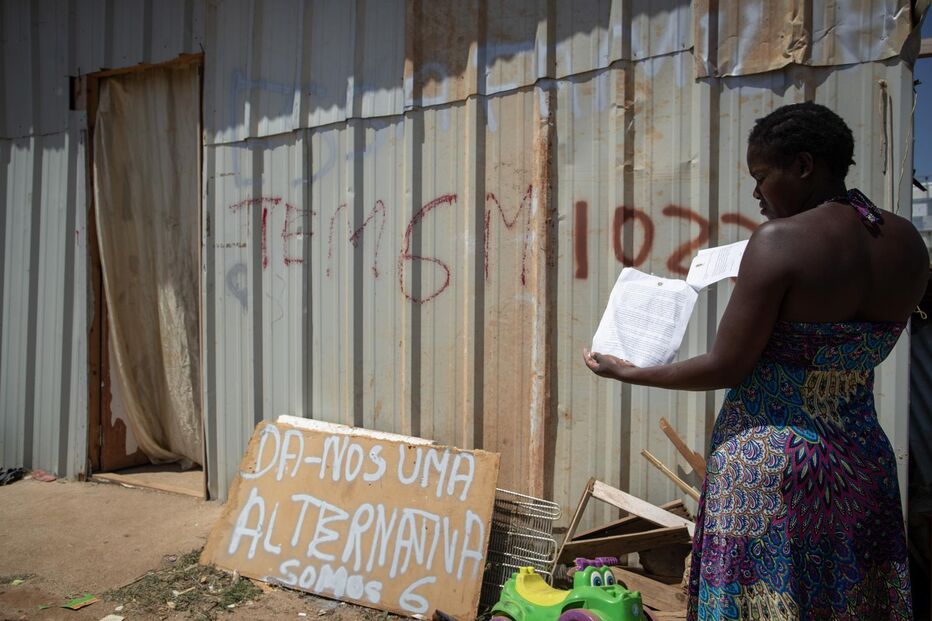 Dia seguinte às primeiras demolições, no Bairro do Talude, em Loures