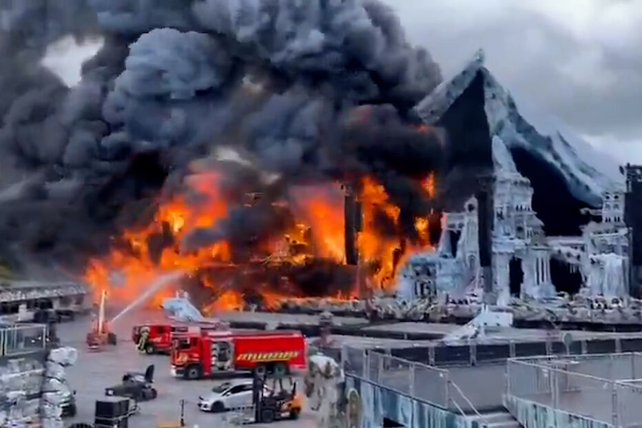 Incêndio destrói palco do Tomorrowland antes do festival