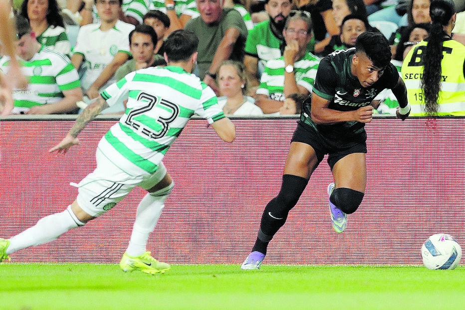 Alisson Santos numa jogada do Sporting