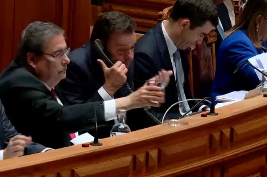 Governo aprova suplemento para pensões e descida do IRC