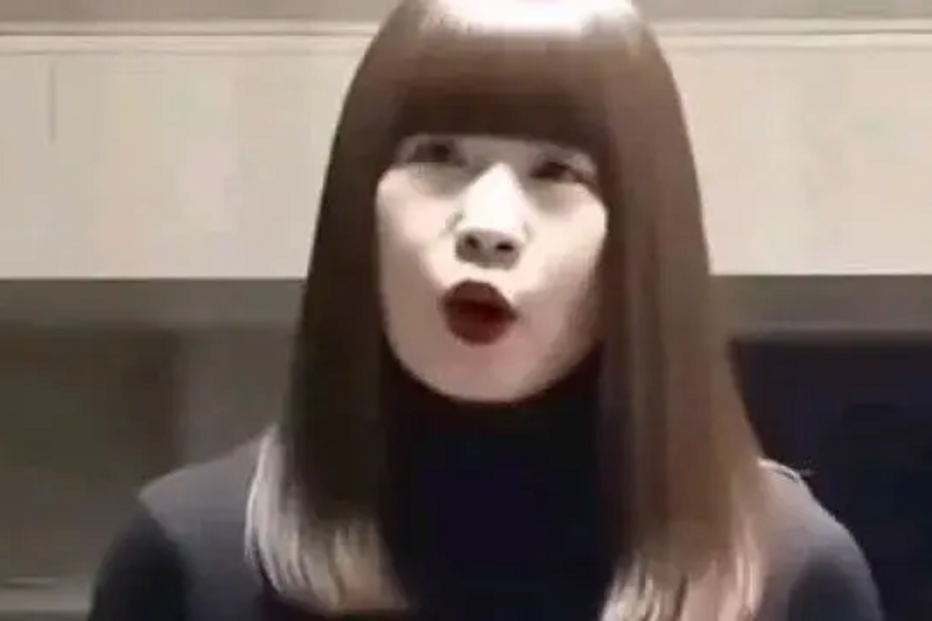 Chinês apelidado de 'Sister Hong' fazia passar-se por mulher