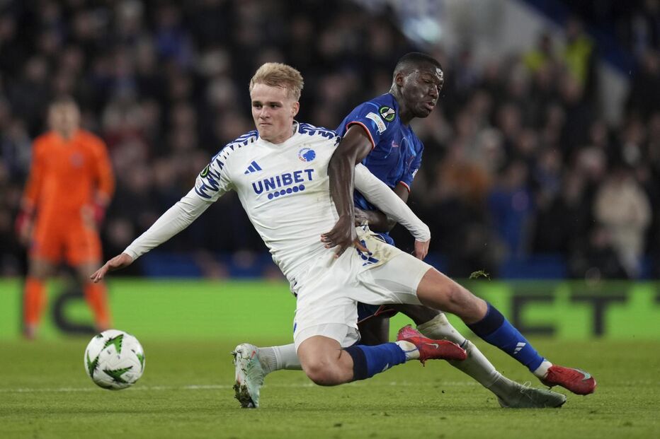 Froholdt é o alvo para o meio-campo do FC Porto
