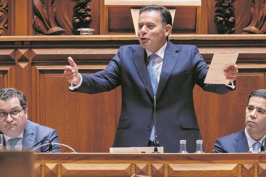 Salários até 1136 euros e pensões abaixo de 1116 euros livres de descontos para o IRS