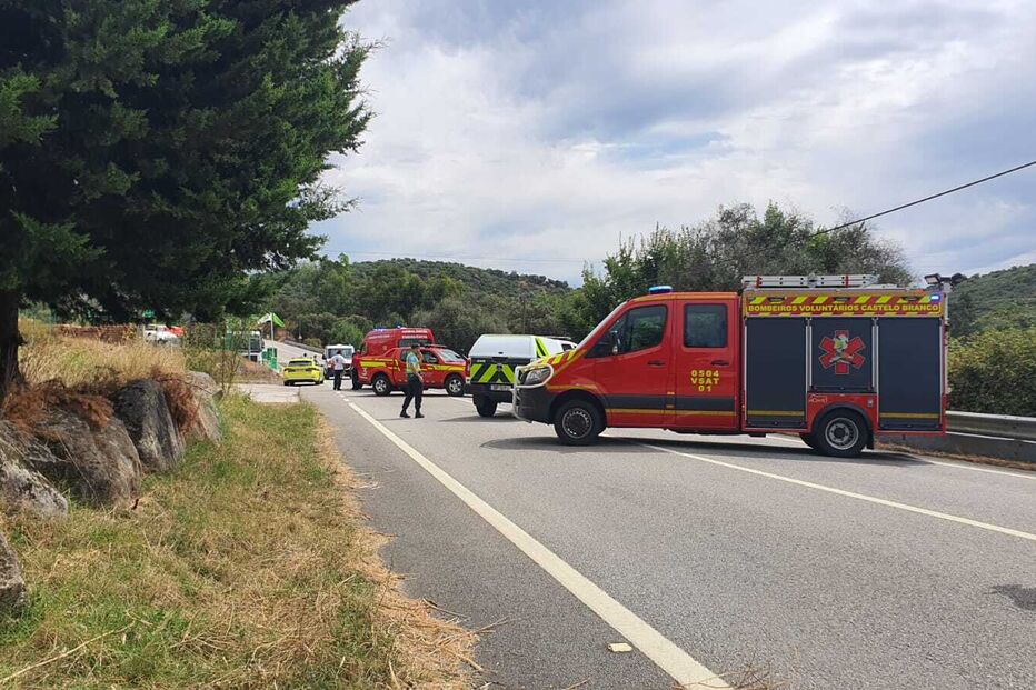 Dois acidentes na mesma estrada: homem morre e bebé de cinco meses ferido grave