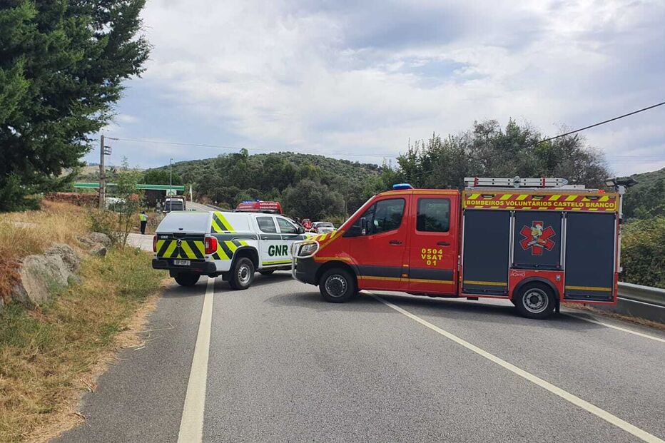 Dois acidentes na mesma estrada: homem morre e bebé de cinco meses ferido grave
