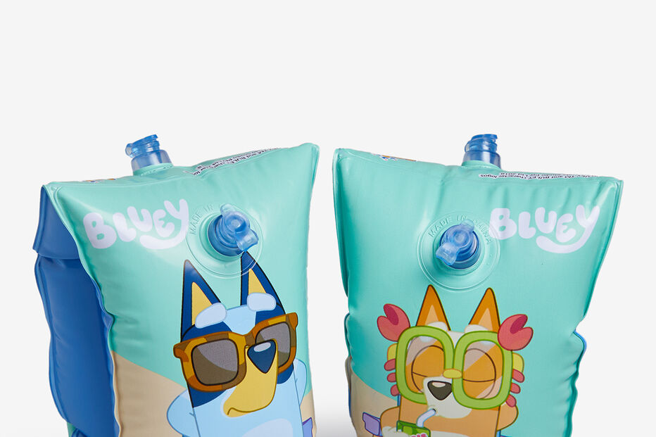 Braçadeiras Bluey para crianças aproveitarem as férias de verão com segurança