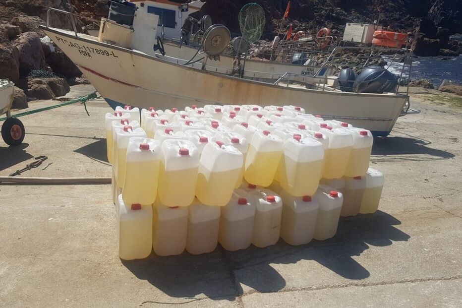 GNR apreende haxixe, armas e detém dois homens em Aljezur