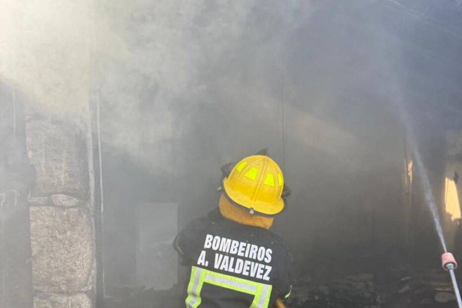 Incêndio em anexo