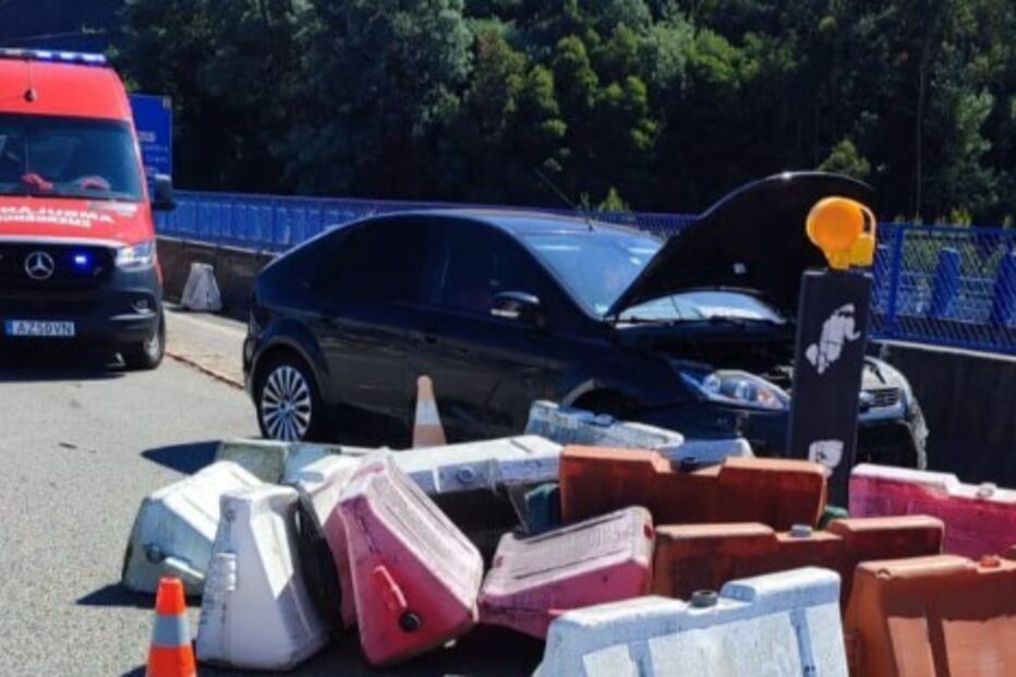 Homem sofre ferimentos num despiste de carro em Oliveira de Azeméis
