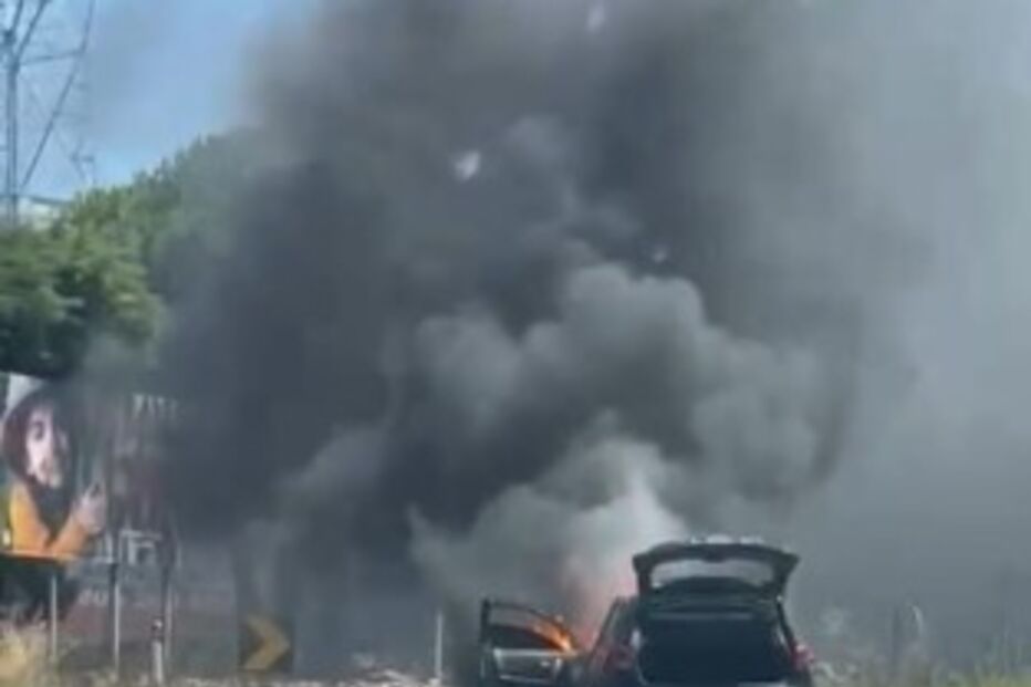 Carro destruído pelas chamas em Albergaria-a-Velha