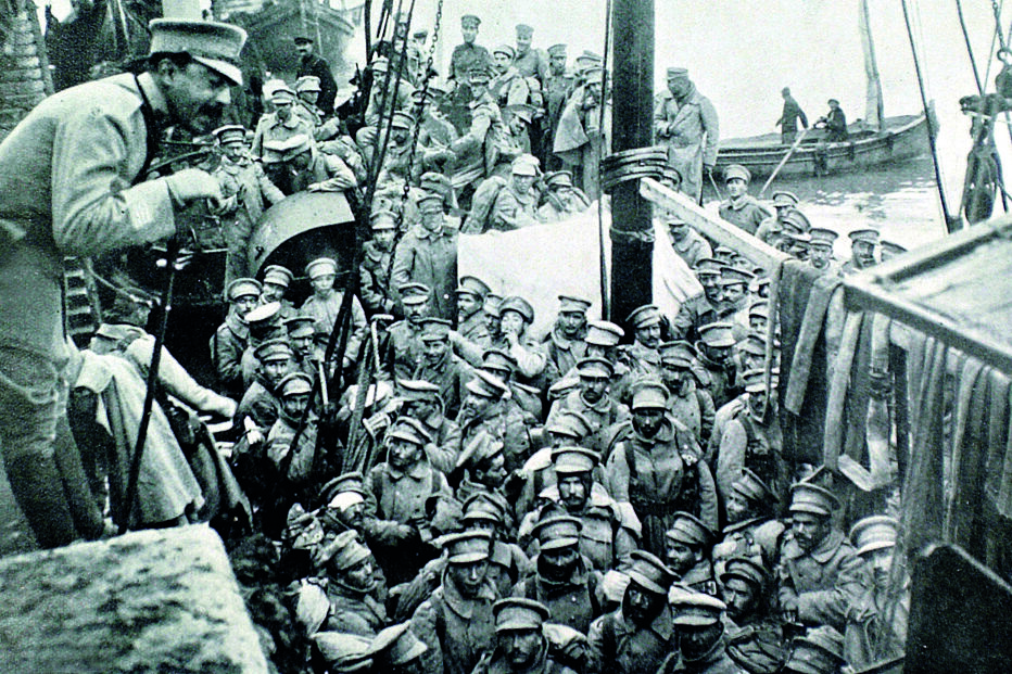 O primeiro contingente do CEP partiu de Lisboa para a Flandres em fevereiro de 1917