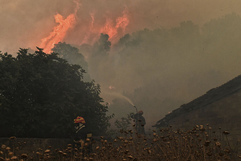 Grécia pediu ajuda europeia para combater fogos no país