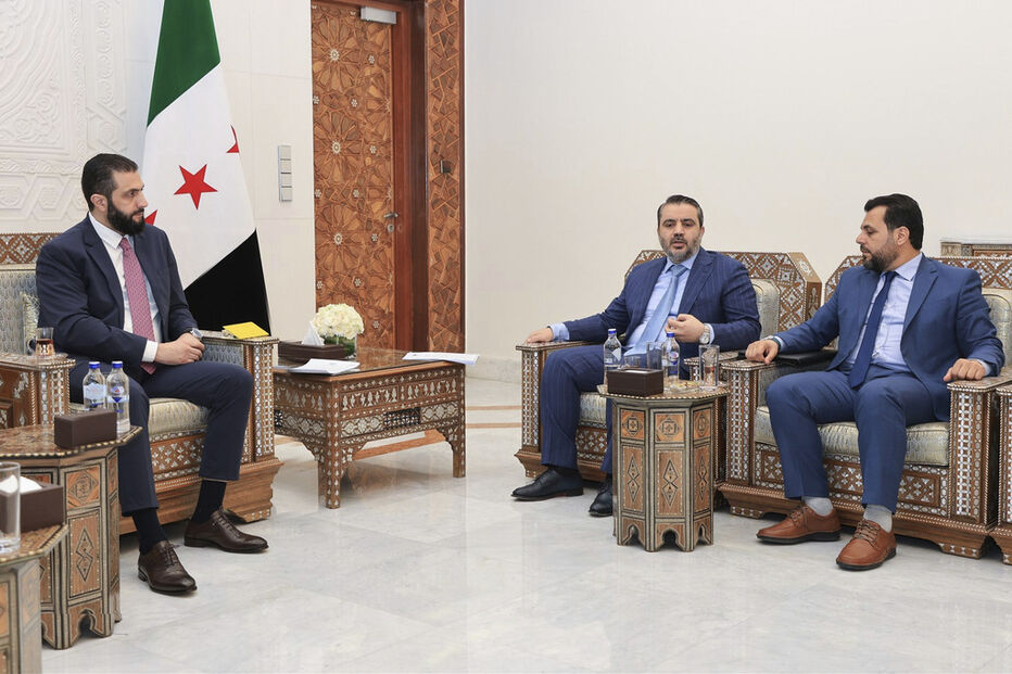 Síria realiza eleições legislativas em setembro após queda de Assad