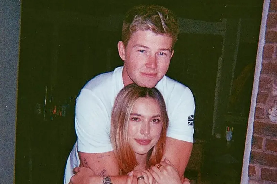 Eve Jobs casou com Harry Charles numa luxuosa cerimónia em Cotswolds