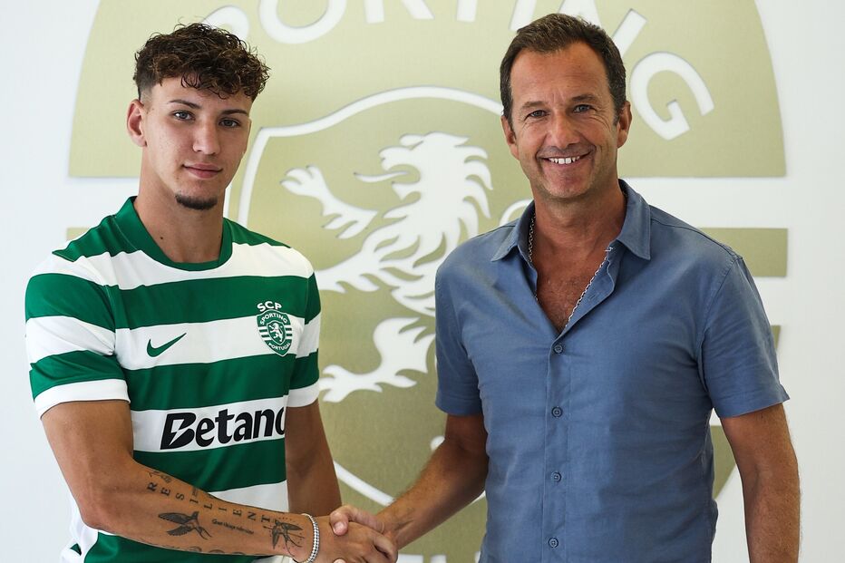 Diogo Travassos renova com o Sporting CP até 2030