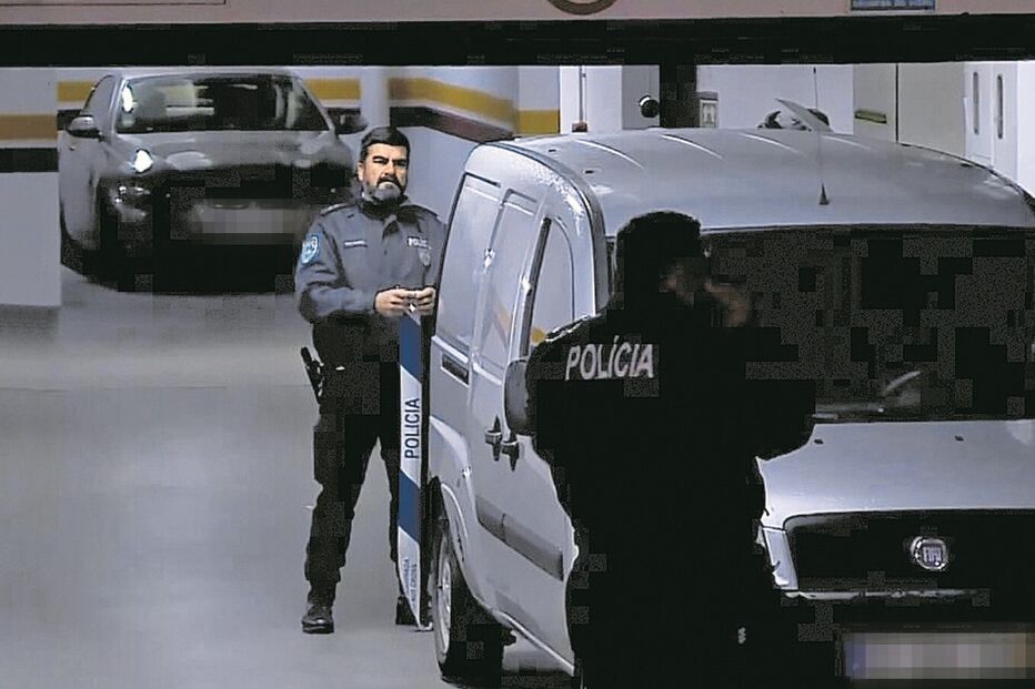 PSP criou perimetro de segurança junto à carrinha onde o corpo de Filipe Jorge foi encontrado 