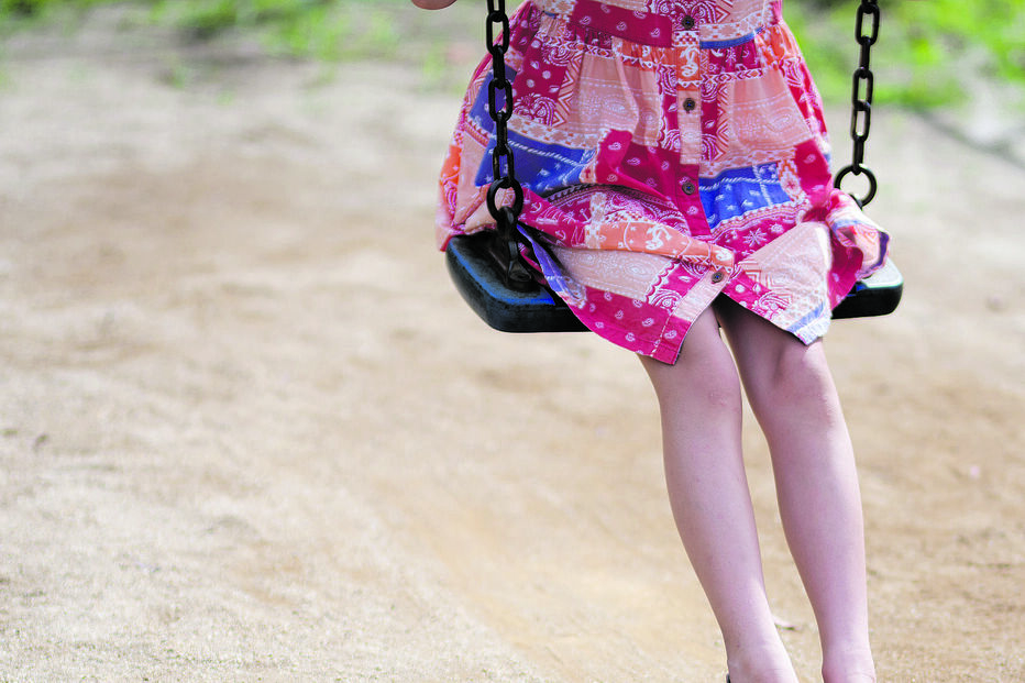 Crimes ocorreram quando a vítima tinha 10 anos. Tem agora 17