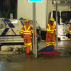 <![CDATA[ Chuva intensa e vento forte cancela aulas e suspende serviços em Hong Kong ]]>