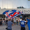 <![CDATA[ "Oh campeão, tu estás no meu coração": Super Dragões homenageiam Jorge Costa no Estádio do FC Porto ]]>