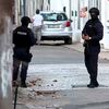 <![CDATA[ Polícias tiram 40 pessoas de prédio em chamas no Barreiro ]]>