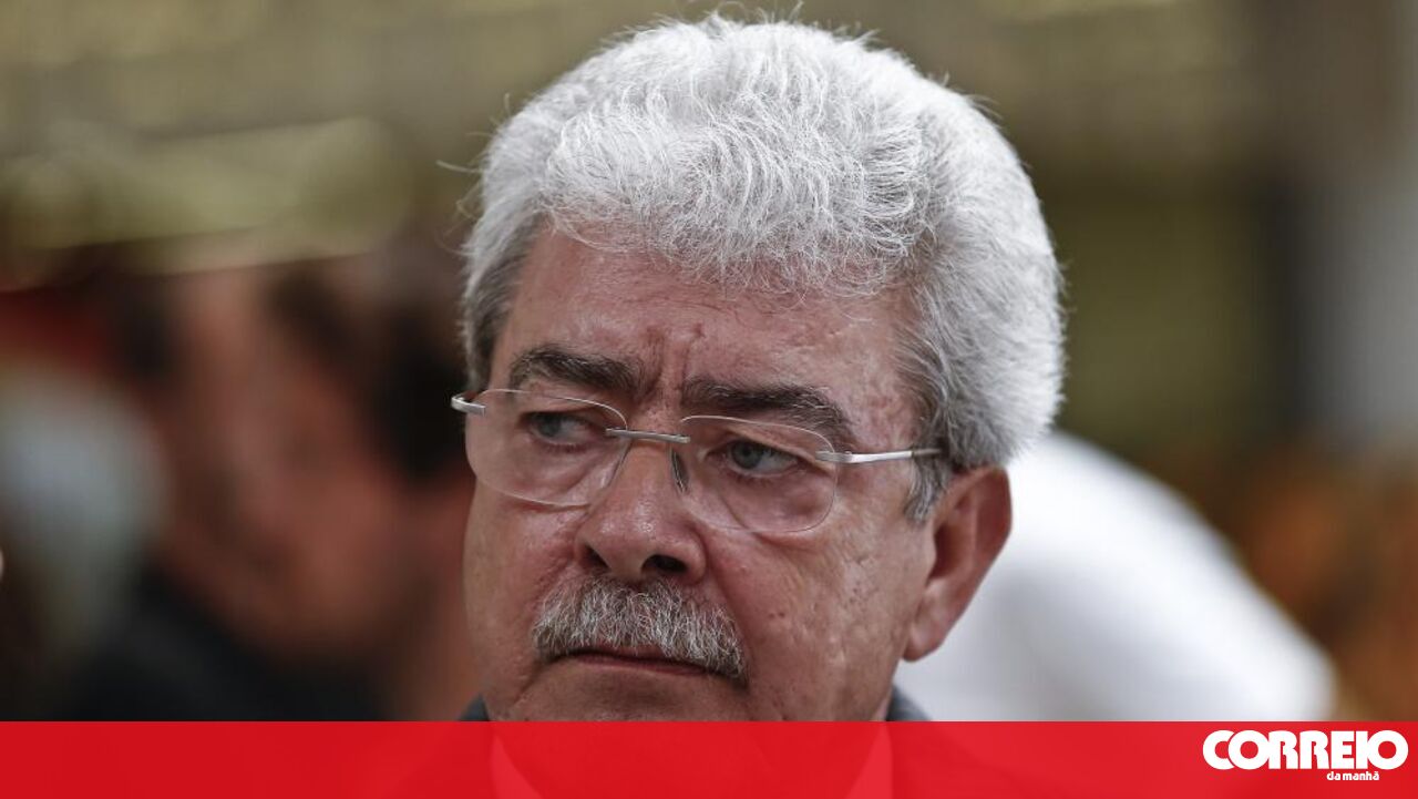 Famlía lamenta falecimento de Joaquim Oliveira devido a "pneumonia grave"