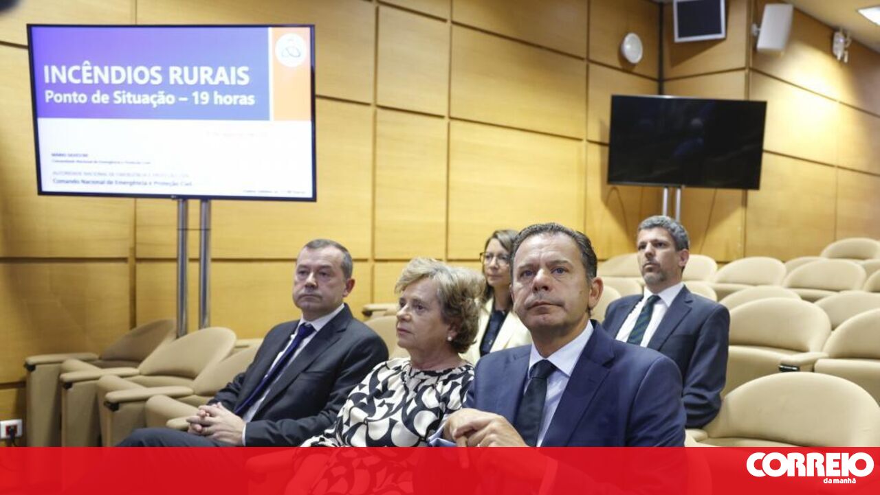 Portugal's Government Defends Timing of EU Civil Protection Mechanism Activation Amid Wildfire Crisis