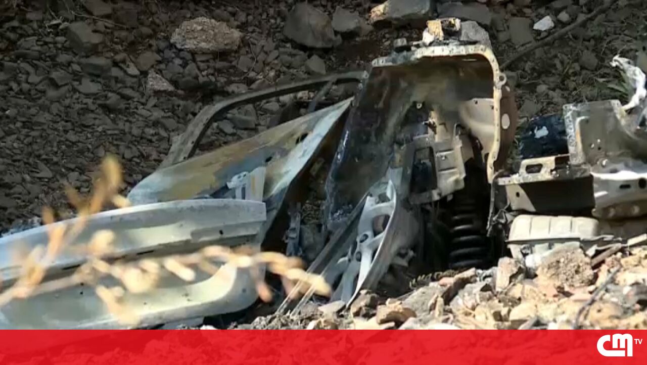 Tragic Car Crash in Algarve Ends in Fatal Fire: Victims Perish Despite Rescue Attempts