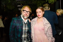 Mickey Madden, ex-Maroon 5, acusado de agressão após descoberta de mensagens com menores