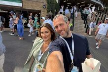 Samantha Faiers gera polémica ao não usar protetor solar nos filhos